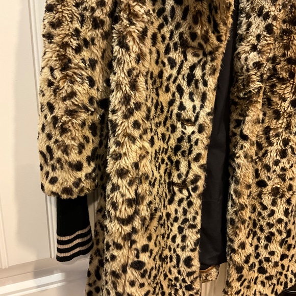 Leopard print coat - Picture 12 of 12